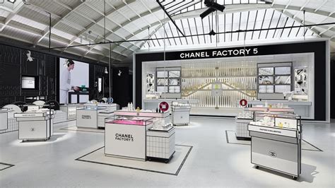 Chanel Les Pop